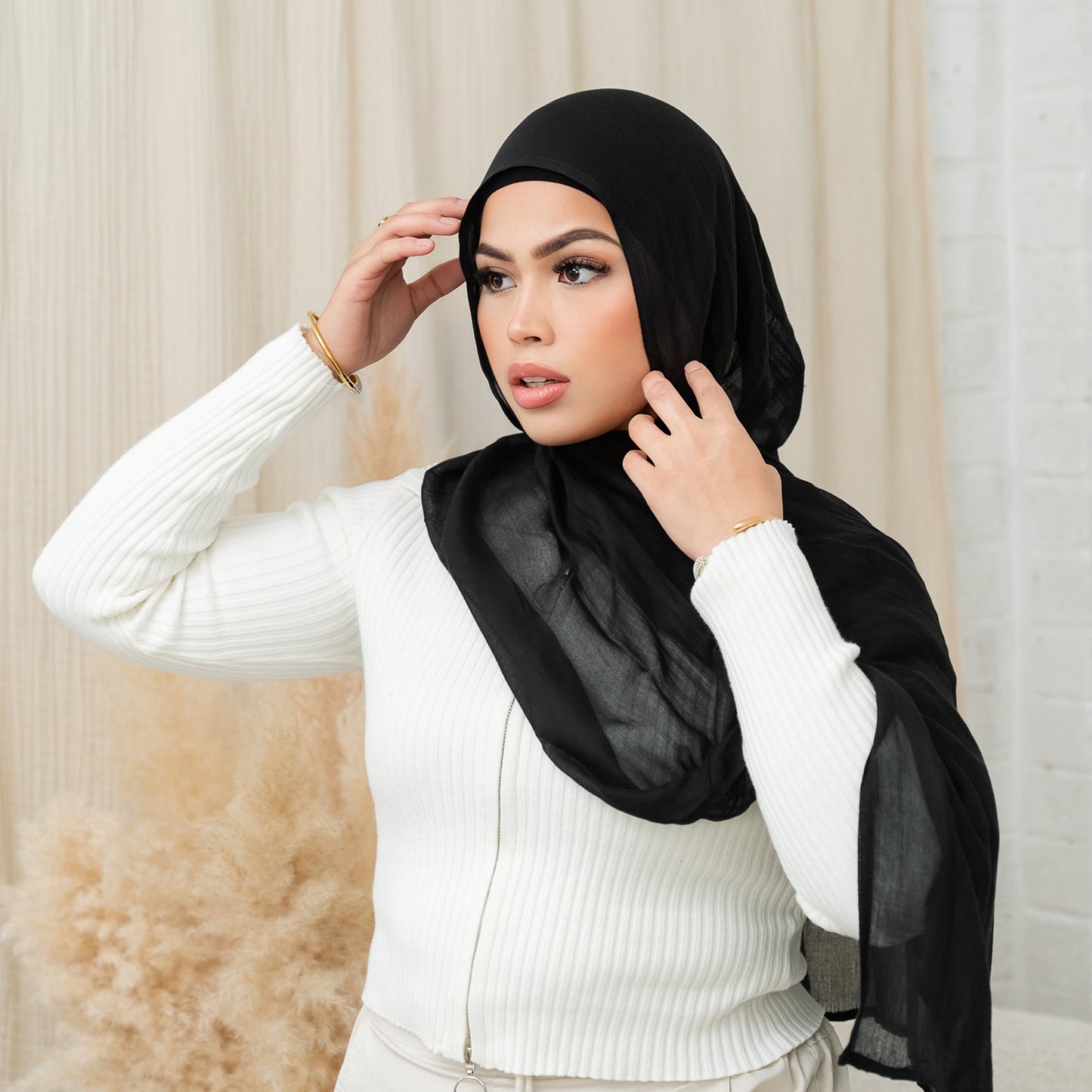 Black Hijab - Modal